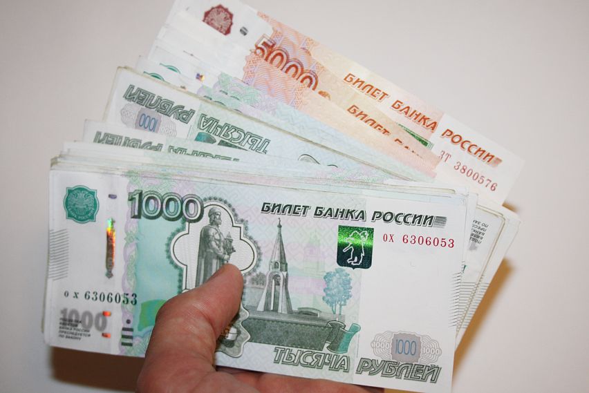 Как студенческой семье получить 100 тысяч рублей