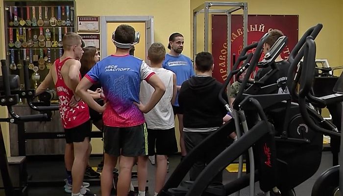 Как настоятель храма вовлёк в спорт и творчество молодёжь