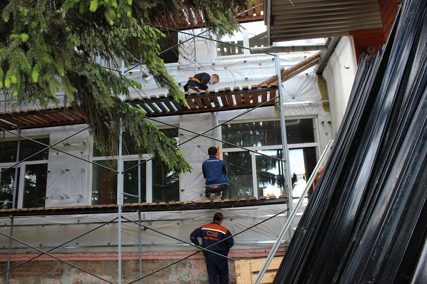 В Волоконовском районе отремонтируют детский сад и школу при поддержке Андрея Скоча 