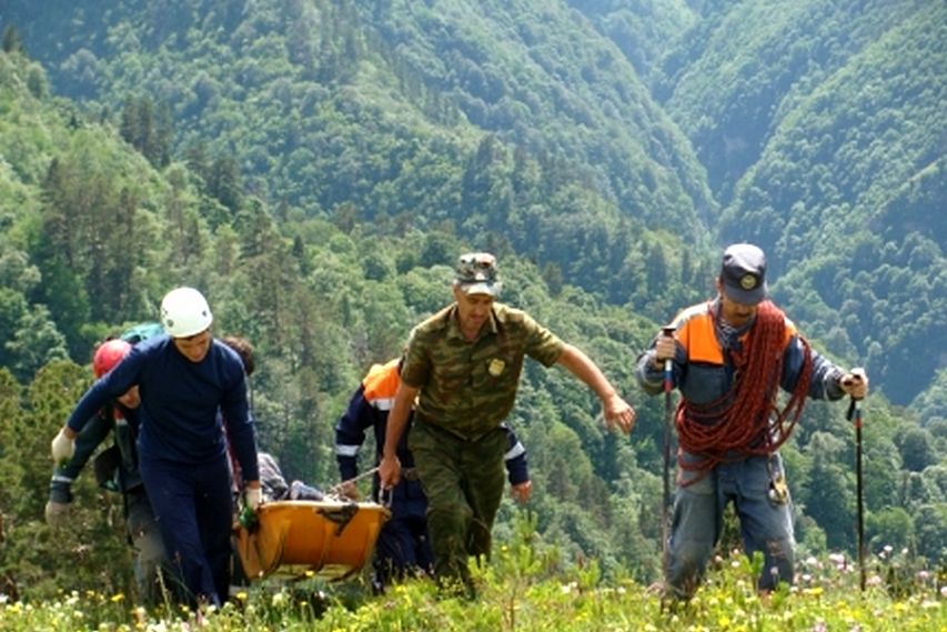 Спасатели Адыгеи выручили из беды отдыхавшую в горах оскольчанку