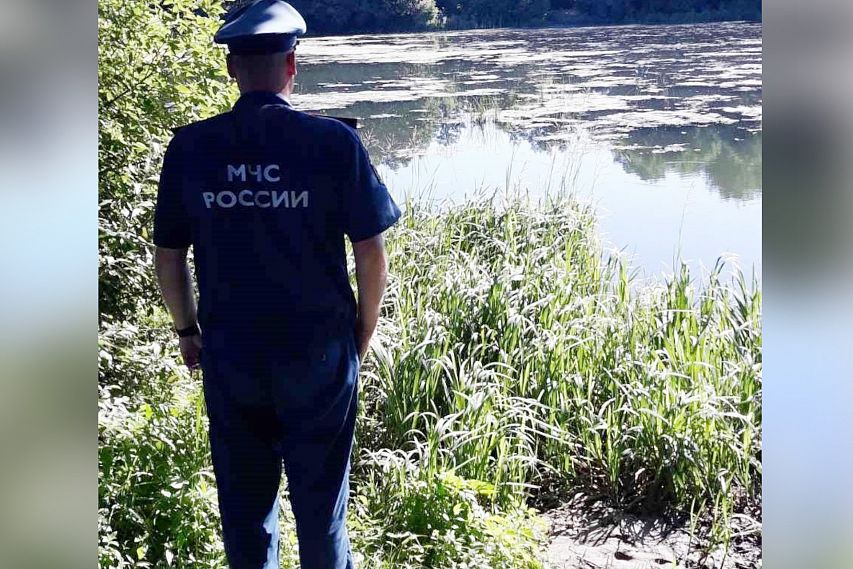 На водоёме Старооскольского округа утонул мужчина