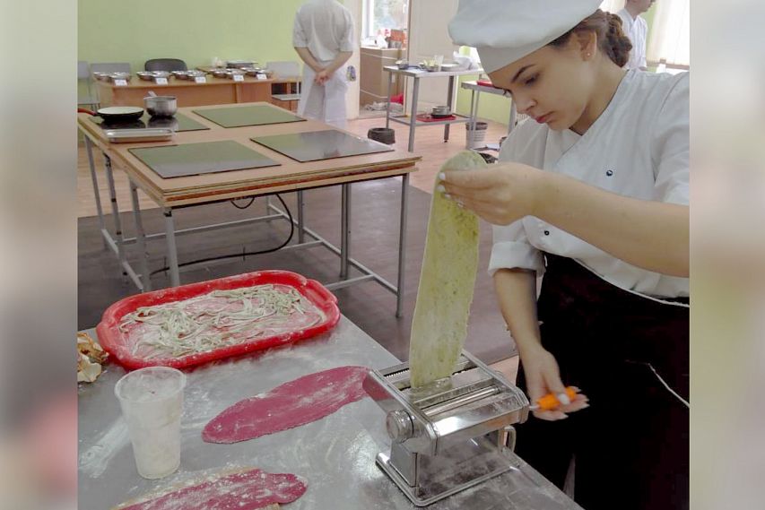 В учебной кухне ресторана Старооскольского техникума технологий и дизайна появилось новое оборудование