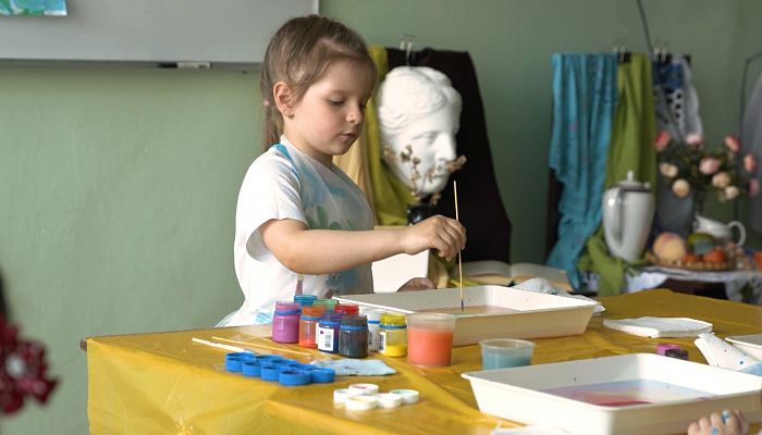 Воспитанники детского сада №63 овладели особой техникой рисования