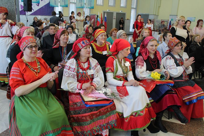 В Старом Осколе поздравили мастеров