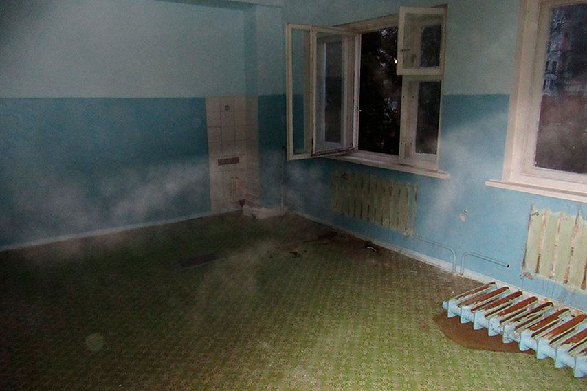 В Старом Осколе молодые люди попались на краже батарей из здания закрытого медучреждения