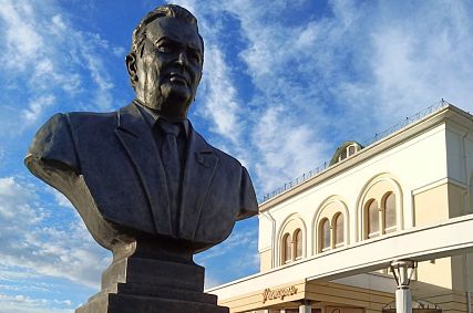 От Александра Невского до Мити Сталеварова: пять памятников, открытых в Старом Осколе ко Дню города
