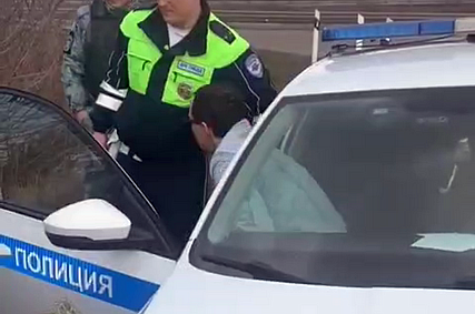Мастера спорта по боксу обвинили в нетрезвом вождении и нападении на полицейских в Старом Осколе