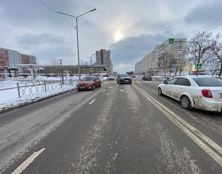 В Старом Осколе автомобиль сбил 10-летнего ребёнка