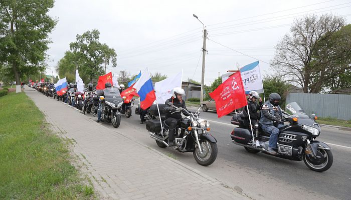 Колонна старооскольских байкеров в честь Дня Победы проехала до Прохоровки