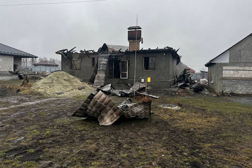 Двое детей и женщина пострадали в результате атаки беспилотника в Губкине