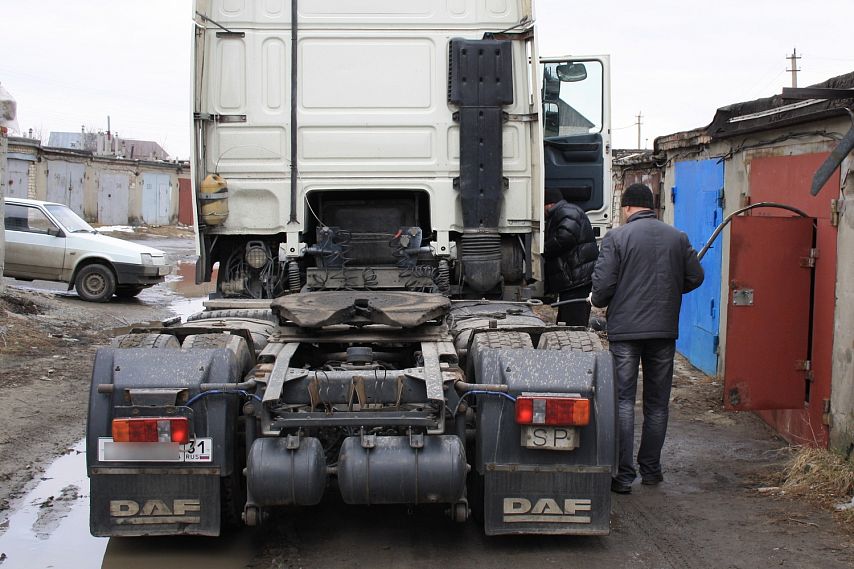 Старооскольцам грозит штраф до 15 тыс. рублей за хранение горючих жидкостей в гараже