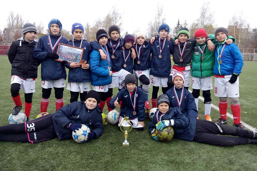 Юные старооскольские футболисты привезли награды из Орла