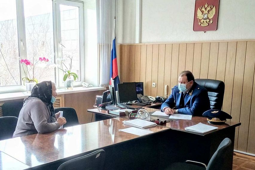 Прокурор Белгородской области провёл прием граждан в Старом Осколе