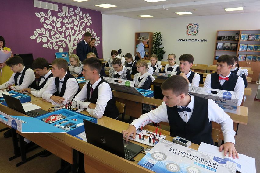 Детский технопарк «Кванториум» открылся в старооскольской школе № 12