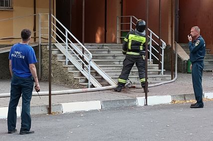 Взлом двери и эвакуация: как тушили пожар в многоэтажке в Старом Осколе