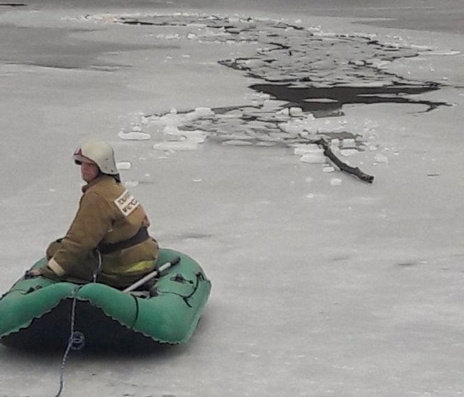 В Белгородской области два рыбака провалились под лёд