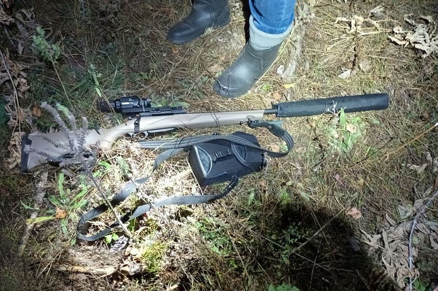 Браконьера в старооскольском заказнике вычислили из-за оставленной в лесу засидки