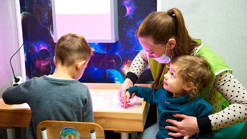 В детском саду «Ласточка» Старого Оскола  открыли комнату для детей с РАС