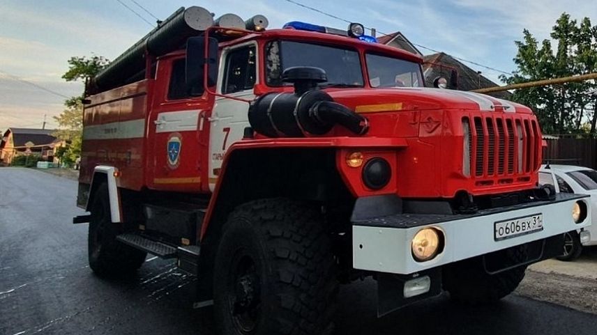 В старооскольском селе из-за непотушенной сигареты полностью сгорел дом