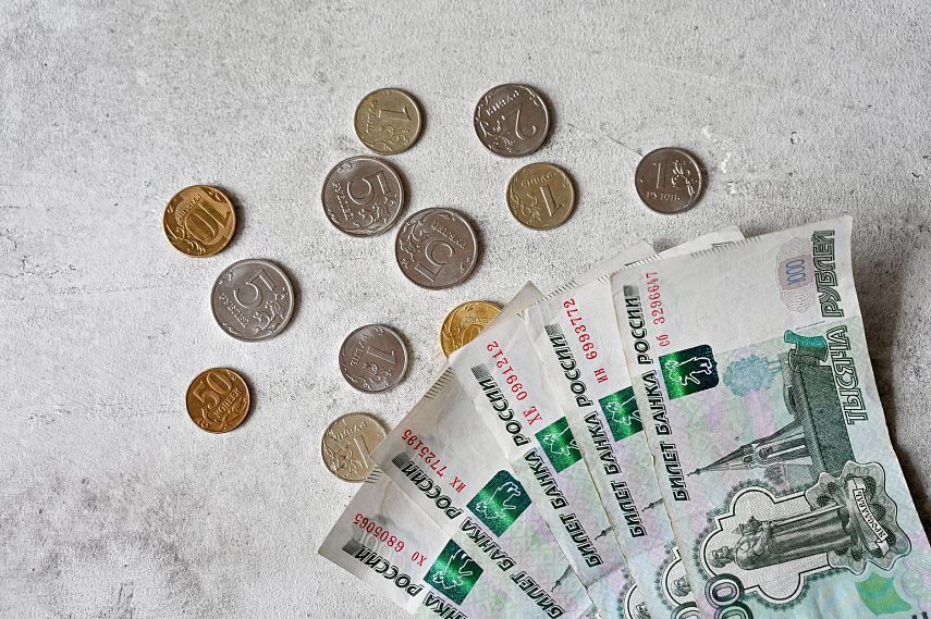 Зарплаты белгородцев вырастут на 15% в 2022 году