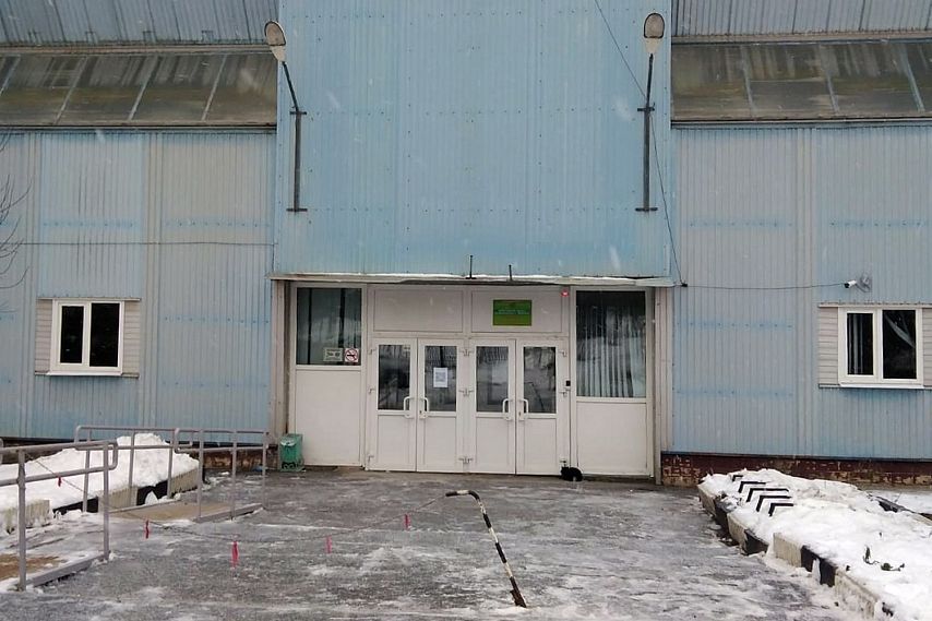 Старооскольцы обратились к губернатору с просьбой не сносить аварийный ФОК на ул. Хмелёва