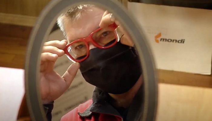 На ОЭМК сотрудников обеспечивают защитными очками с корригирующим эффектом