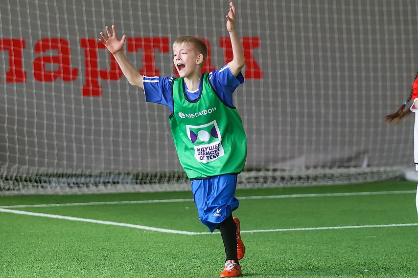 Юные старооскольские футболисты победили в региональном этапе благотворительного турнира 