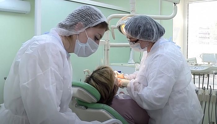 Стоматологическая поликлиника Старого Оскола получила от Металлоинвеста средства индивидуальной защиты