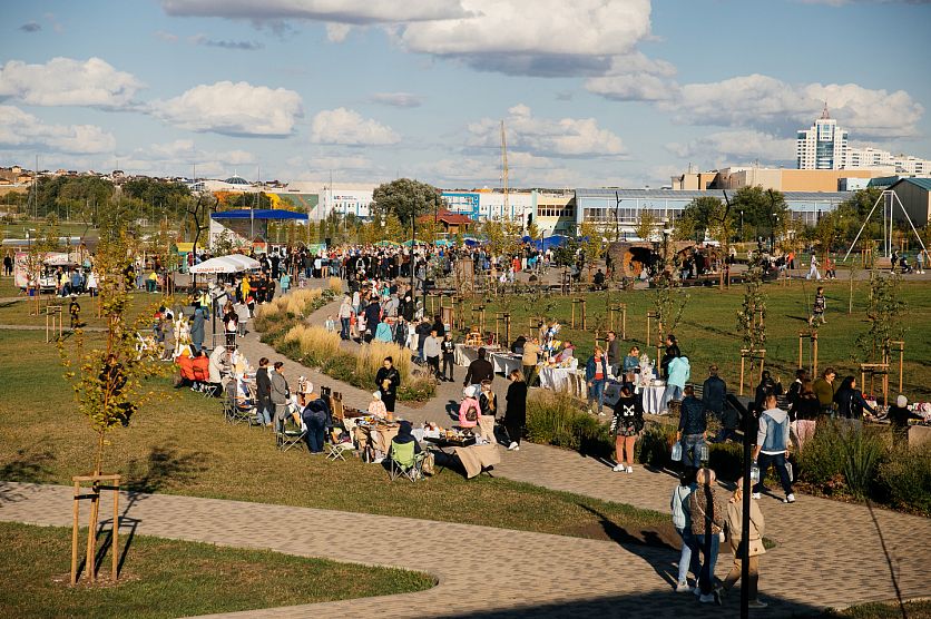 Москва старый оскол. С днем города старый Оскол 2021 год. С днем города Москва. Старый Оскол Москва. День города Воронеж 2021.