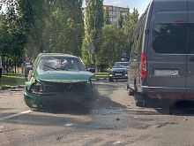 Неустановленный водитель сбил женщину в Старом Осколе и скрылся с места ДТП