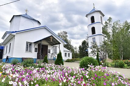 Какую помощь оказывают оскольские металлурги приходу в селе Солдатское