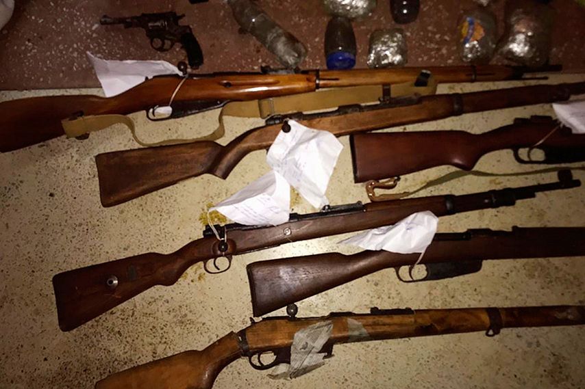 Житель Белгородской области хранил дома целый арсенал оружия и боеприпасов