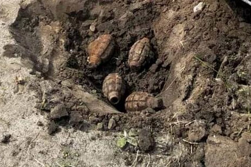 У старооскольского села Городище нашли четыре гранаты