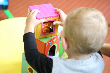 Компания «Металлоинвест» выделила два миллиона рублей на поддержку программ фонда «Каждый особенный»