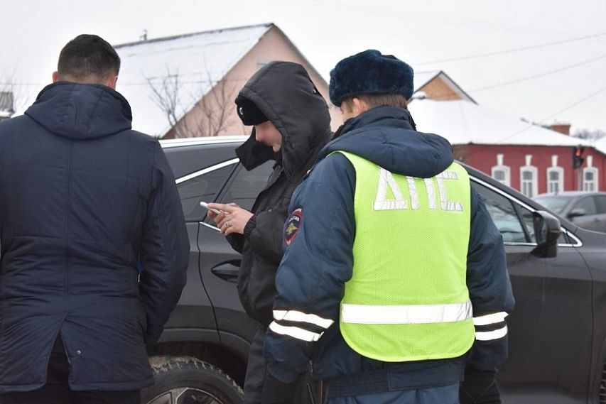 После ареста внедорожника староосколец оплатил штрафы ГИБДД на 600 тысяч рублей