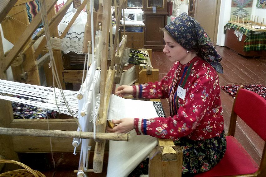 Мастерство старооскольской ткачихи отметили на всероссийском конкурсе