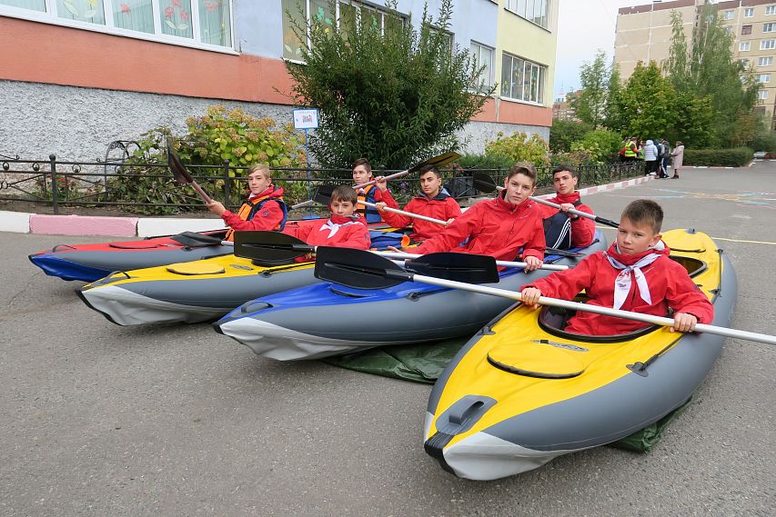 Центр детско-юношеского туризма приглашает на бесплатные занятия по водному туризму