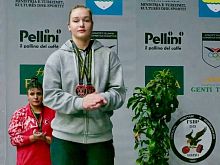 Старооскольская тяжелоатлетка Мария Груздова взяла бронзу юниорского чемпионата Европы