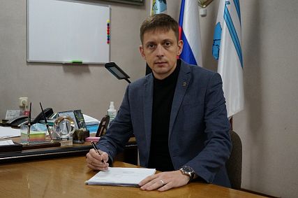 Андрей Чесноков в 2021 году заработал около 2,5 млн рублей