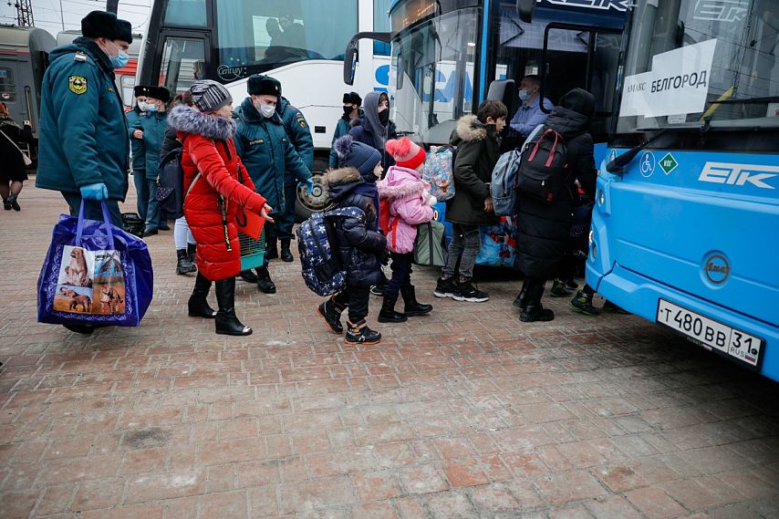 В Белгородскую область уже прибыли более тысячи беженцев
