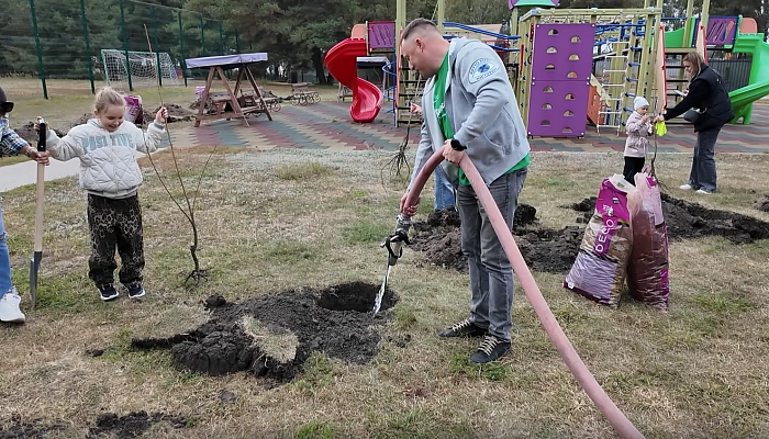 Сквер доноров заложили на территории базы отдыха «Вместе Парк»