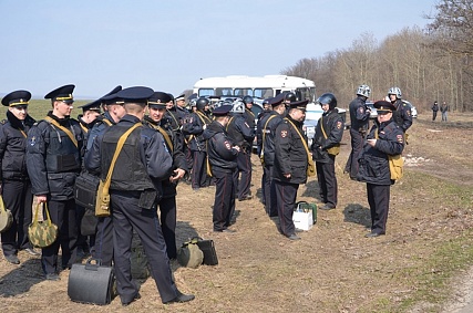 В Старооскольском округе обезвредили «террориста, захватившего аэропорт»