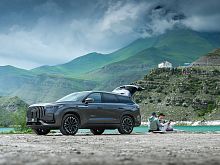 «Четыре сезона – один кроссовер: JAECOO J8 побеждает в любую погоду!»