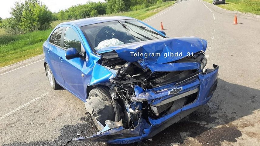 В Старооскольском округе две женщины получили травмы в ДТП